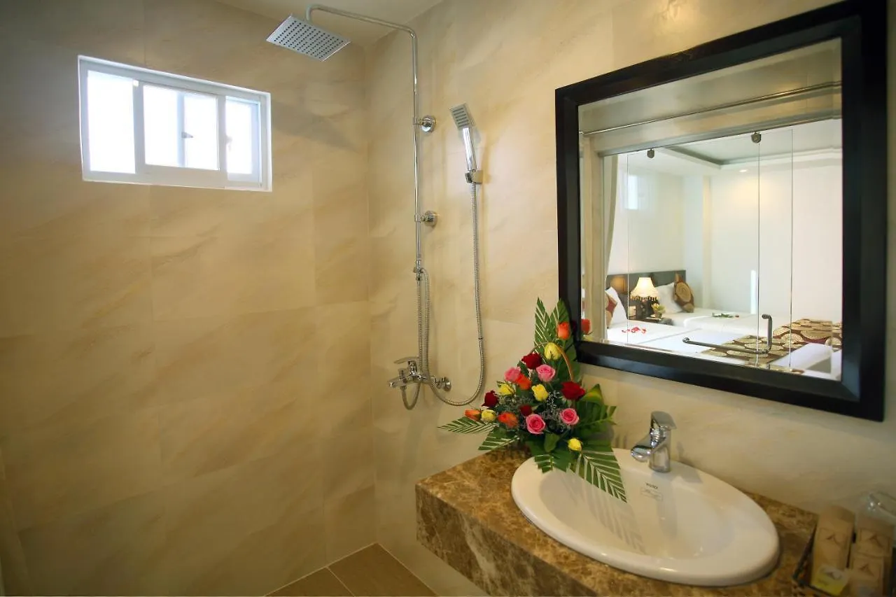 Azura Hotel Нячанг